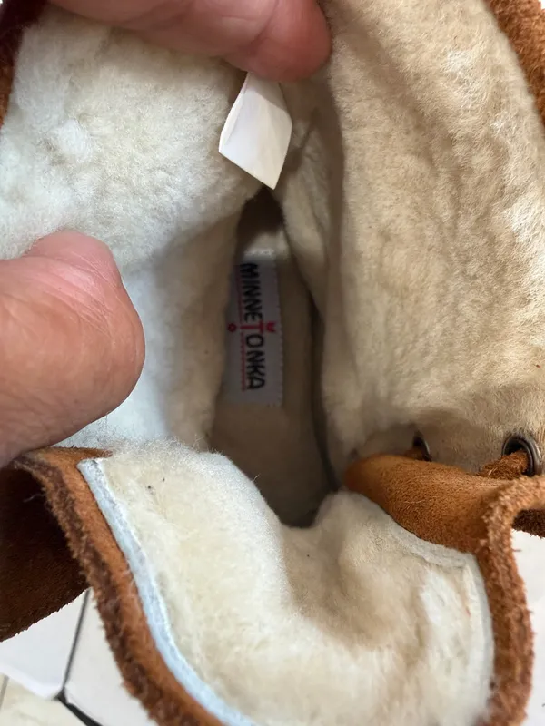 Minnetonka Boots Women’s - Image 4
