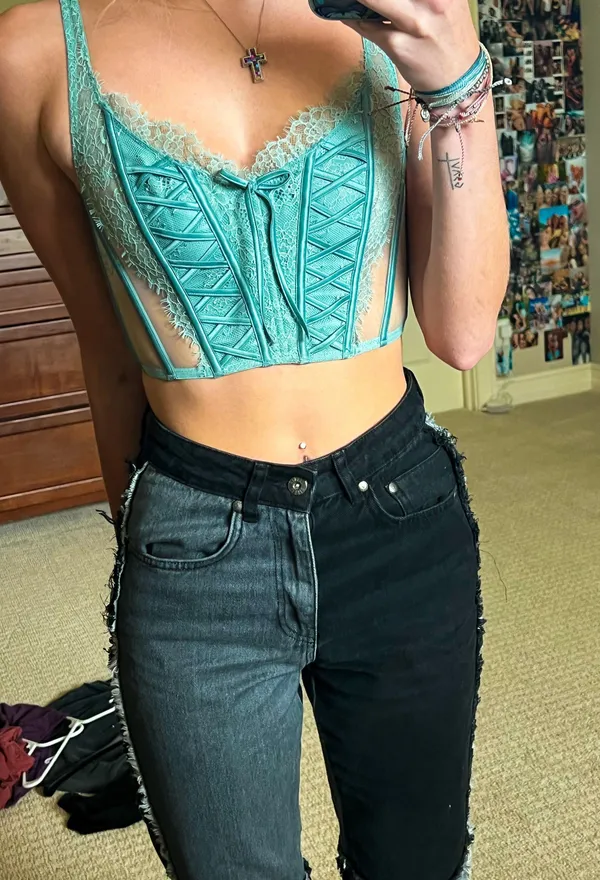 Victoria's Secret Sage Green Lace Corset - Image 3