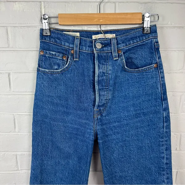 Levi’s Ribcage Straight Ankle Classic Wash Jeans Size 24 - Image 5