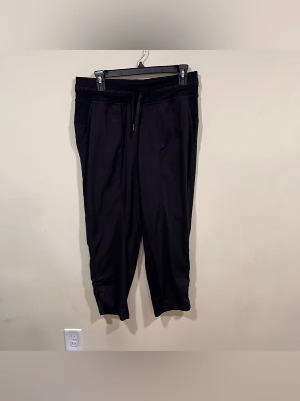 Lululemon Dance Studio Mid-Rise Cropped Pant Black Drawstring Crop Pants SZ 8 - Image 8