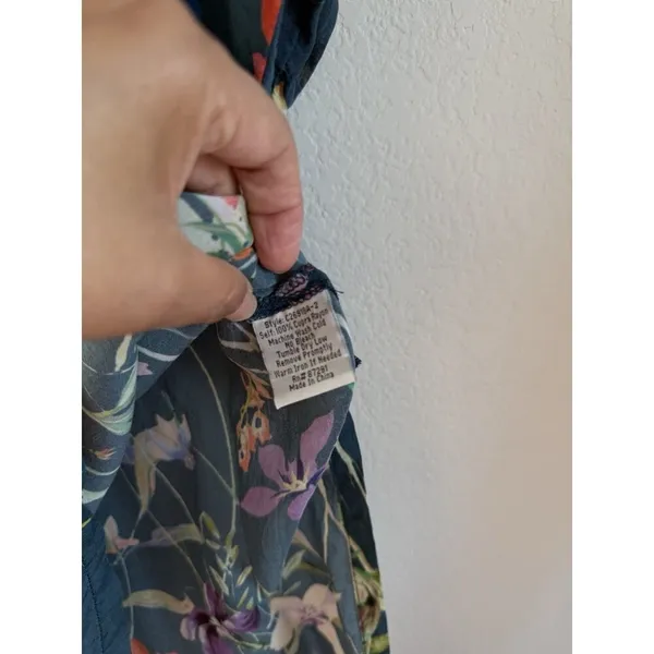 Johnny Was Summy Short Sleeve‎ Tunic Top Women's Large Floral Birds Butterflies - Image 5