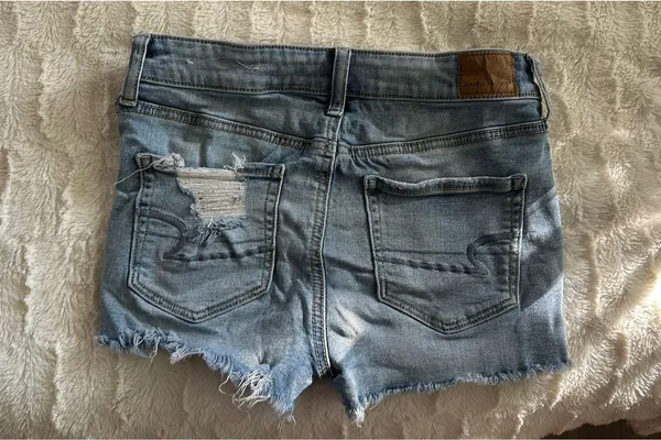 American Eagle Outfitters High Rise Shorties - Image 4