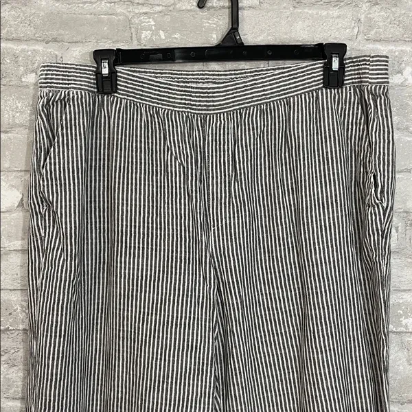 Old Navy High Rise Grey Striped Linen Wide Leg Pants - Image 2