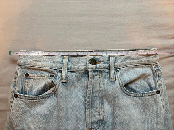 Alice + Olivia Amazing High Rise Boyfriend Jeans 27 Distressed Light Wash - Image 9