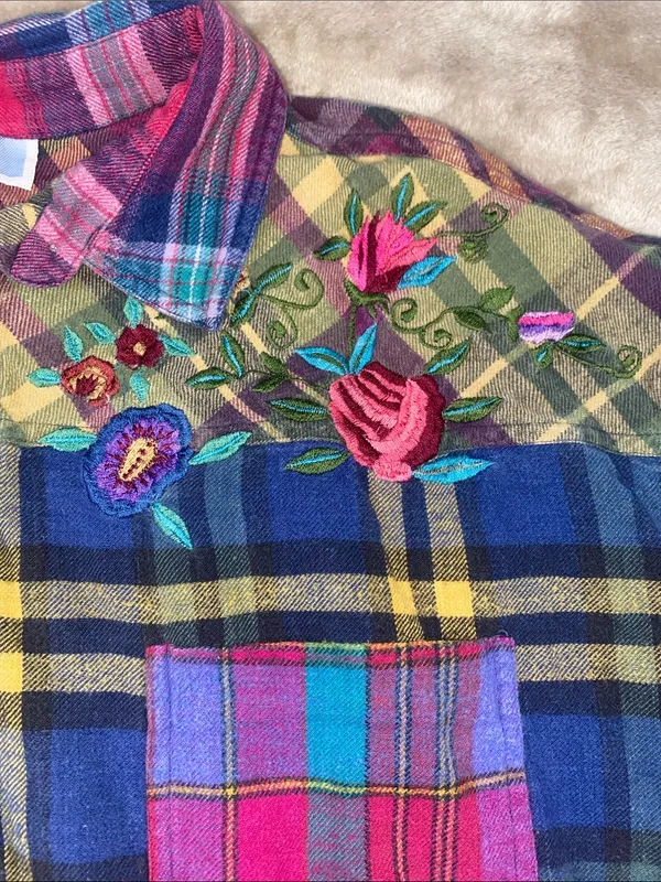 90s QPS Patchwork Embroidered Plaid Flannel Button - Image 4
