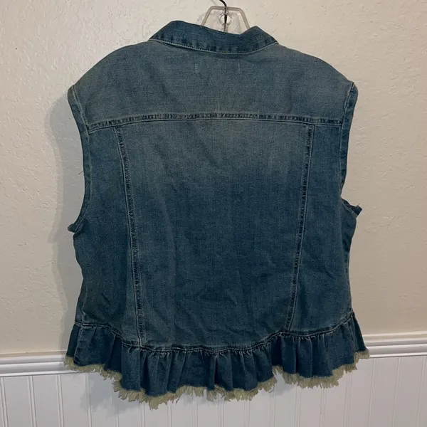 Vintage Denim Jean Jacket Sleeveless Vest Ruffle Hem Cottagecore Teacher Granny - Image 3