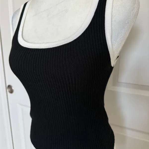 H&M Black Ribbed Tank Top - Image 3