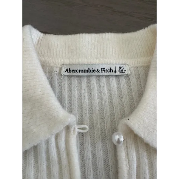 Abercrombie & Fitch Cream Ribbed Button Up Cardigan - Image 7
