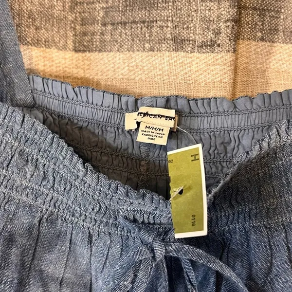 American Eagle Chambray Blue Crop Top Size Medium‎ - Image 3