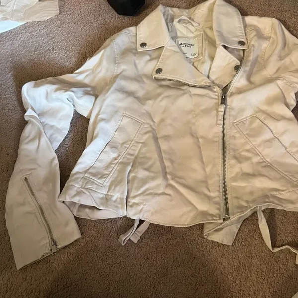 Abercrombie asymmetrical jacket small‎ - Image 5