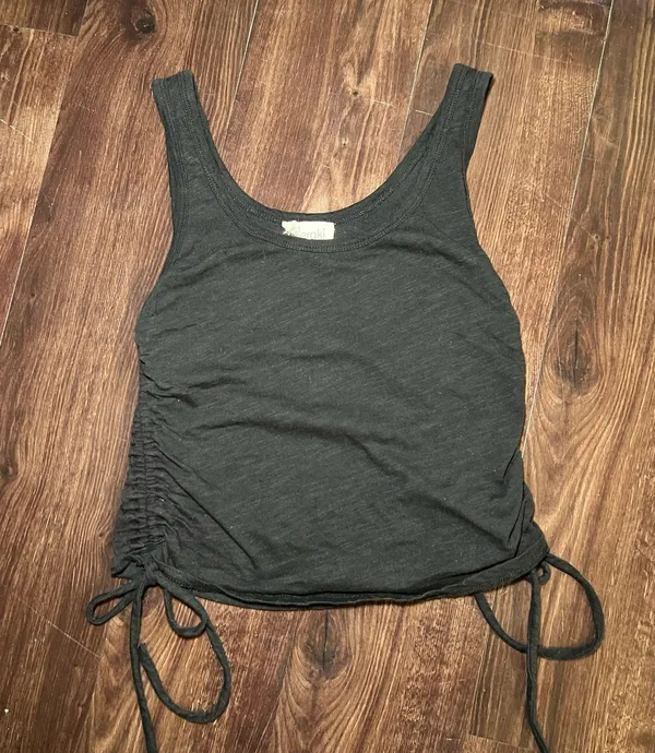 Meraki Black Tank Top with ruched sides size medium - Image 2
