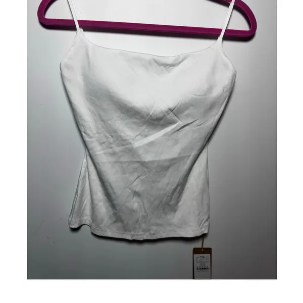OGL Move White Ribbed Built-In Bra Tank Top Brami Size Medium M New NWT - Image 2