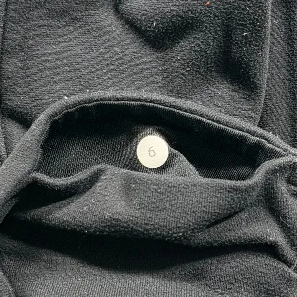 Lululemon Women’s Black Cropped Leggings Size 6 Athletic Yoga Pants - Image 3