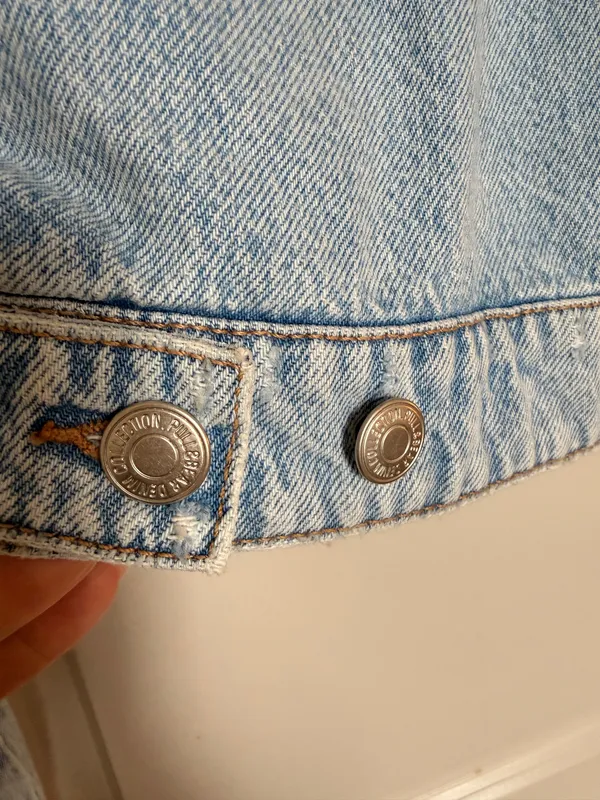 Pull&Bear Light Blue Cropped Denim Jacket Size XS - Image 4
