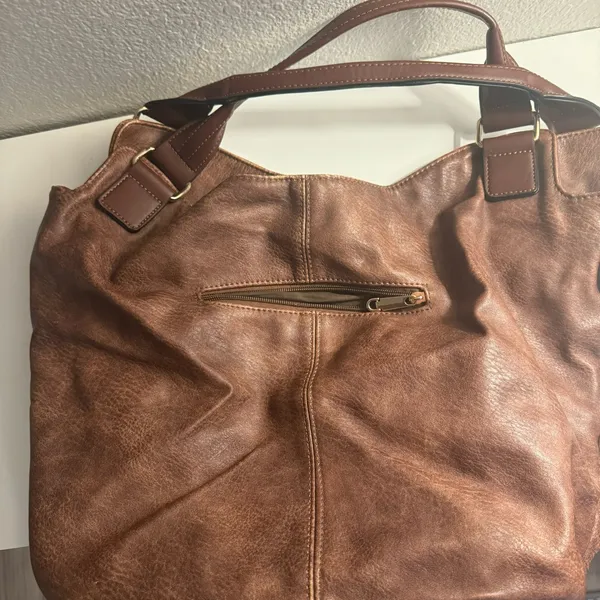 Brown Leather Purse with Detachable Shoulder Strap - Image 3
