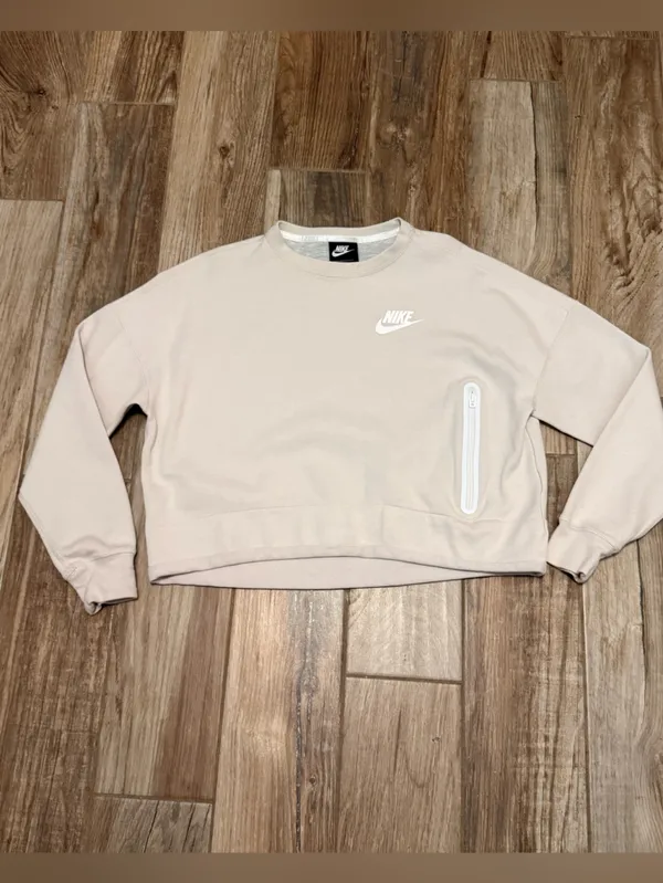Nike Tech Fleece Pullover Sweatshirt - Image 2