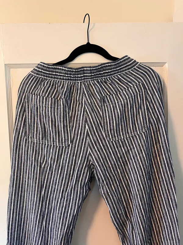Old Navy Linen Striped Pants - Image 3