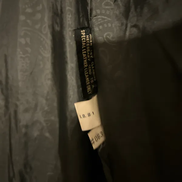 Vintage C-lll women’s trench coat - Image 4