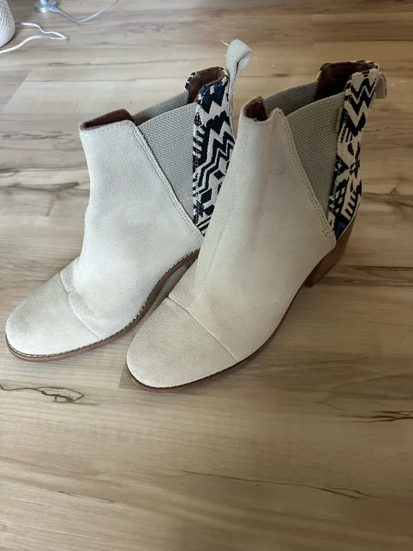 Toms booties - Image 2
