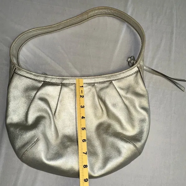 Coach • Vintage Gold Shoulder Hobo Ergo Pleated Purse • Leather Bag - Image 10