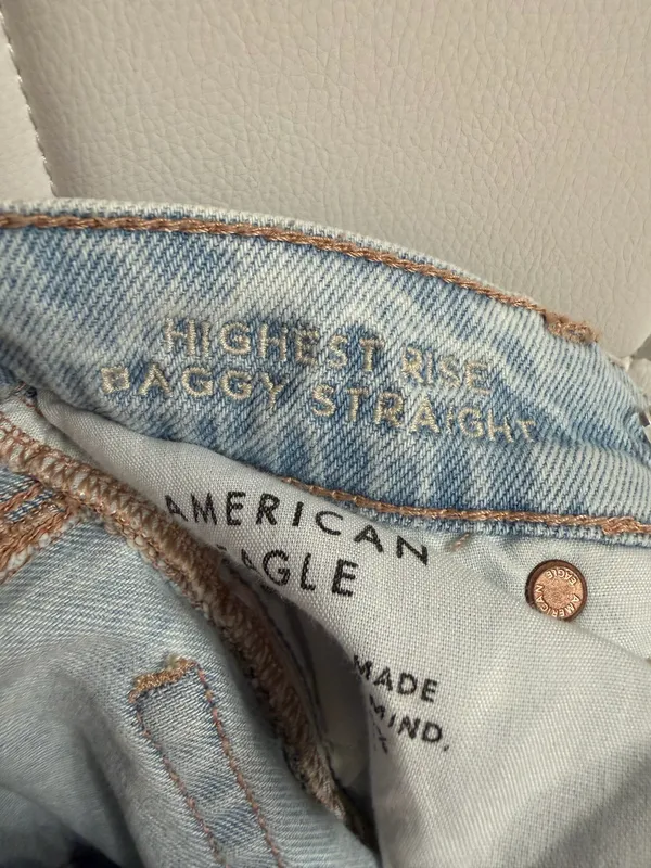 American Eagle Jeans - Image 4