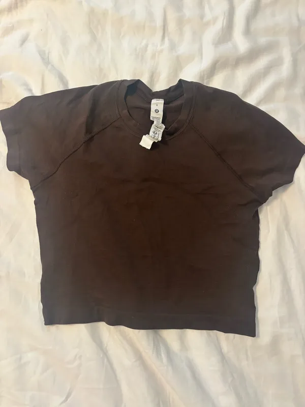 Lululemon Swiftly Tech Cropped Short Sleeve - Image 2