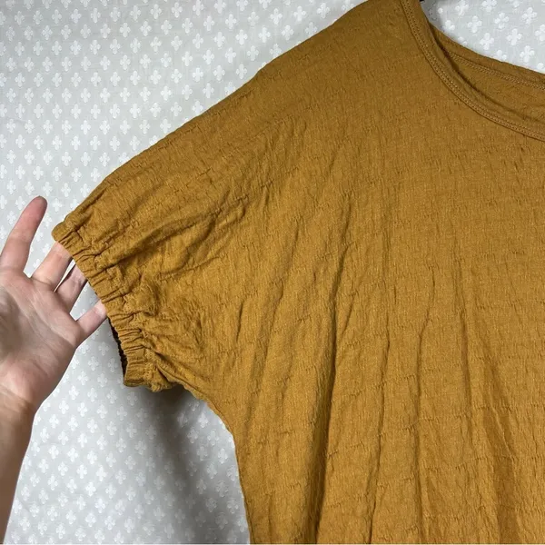 Anthropologie Daily Practice Brown Crinkle Short Sleeve‎ Top - Image 3