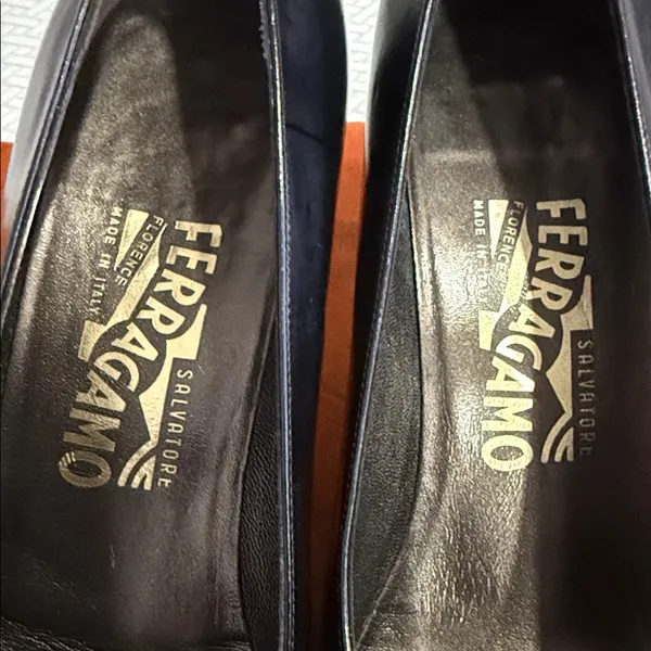 Salvatore Ferragamo Women's Black Courts size 10AA - Image 6