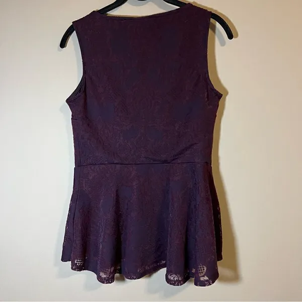 ‎✨ Apt. 9 Women’s Purple Peplum Blouse Small - Image 4