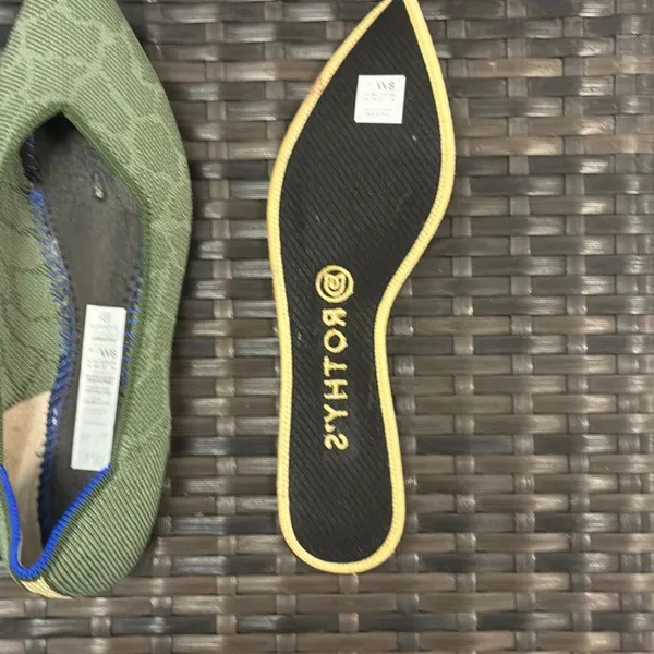 Rothy’s The point flats in Safari green giraffe print women’s size 8 - Image 7