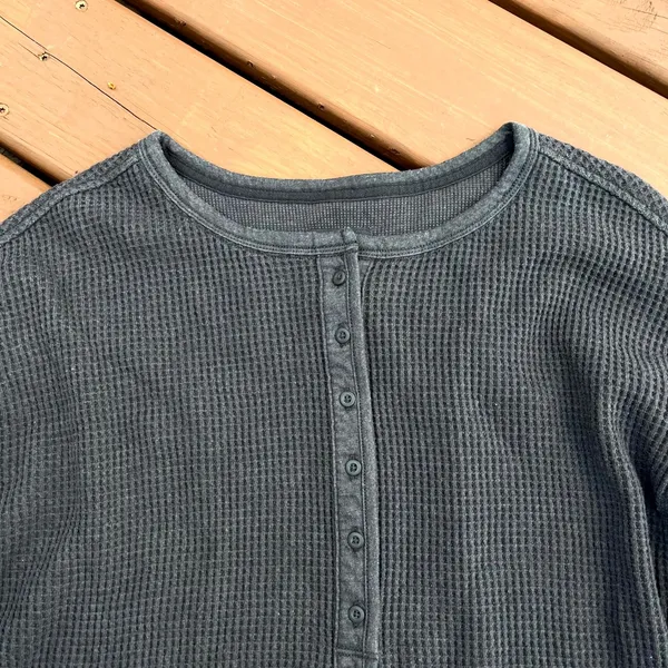 Aerie Shirt Crop Henley Top Charcoal Grey Waffle Knit Thermal Long Sleeve S - Image 3