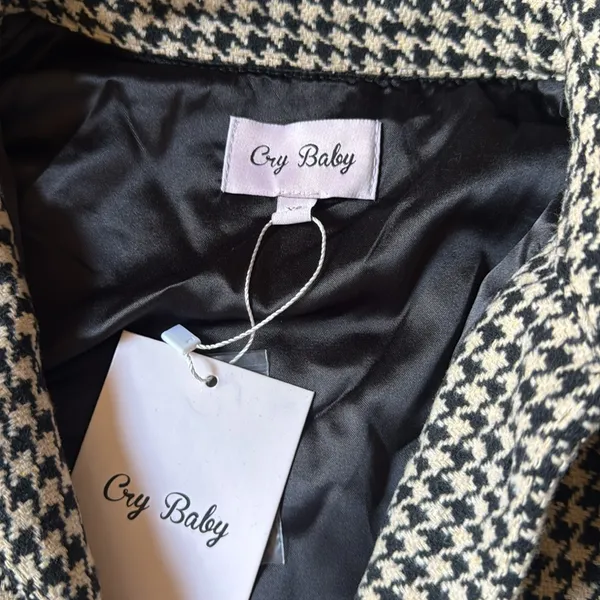 Cry Baby Black and White Houndstooth Cropped Jacket - Image 2