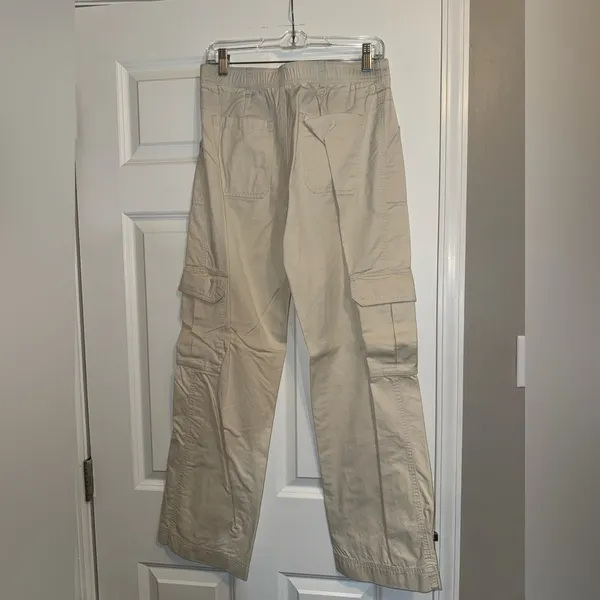 Abercrombie & Fitch Women’s Cargo Pants - Image 6