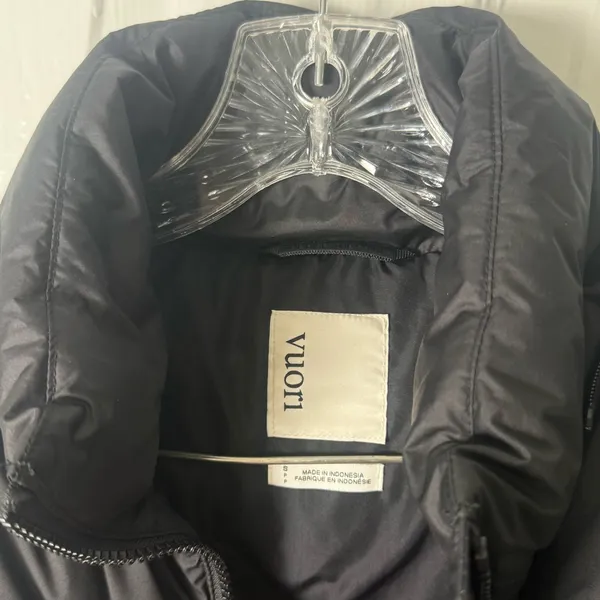 Vuori Alta Down Vest in Black S - Image 5