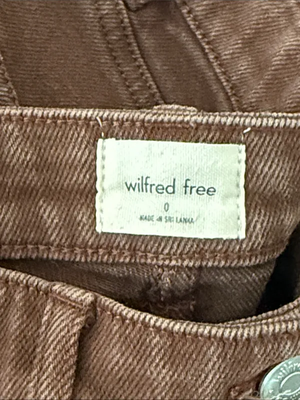 Aritzia Wilfred Free Straight Leg Western Yoke Jeans in Brown - Image 4