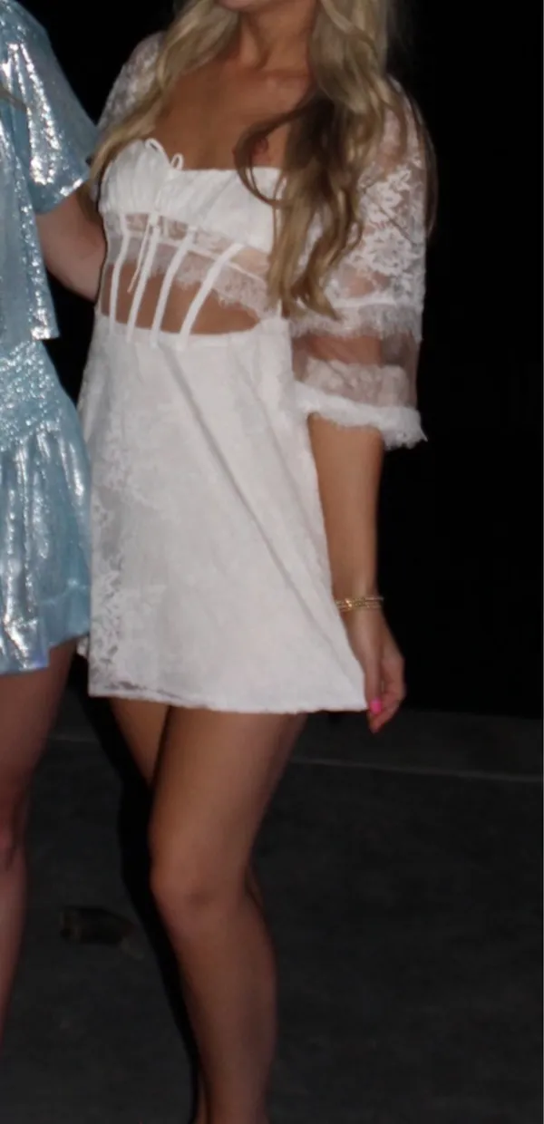White dress Size XS - Image 3