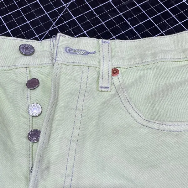 Levi-s Women's Green Shorts - Image 2