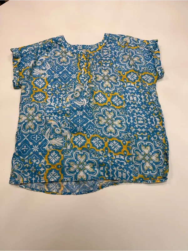 Ann Taylor Linen Blue Patterned Cap-Sleeve Blouse  Size Medium - Image 2