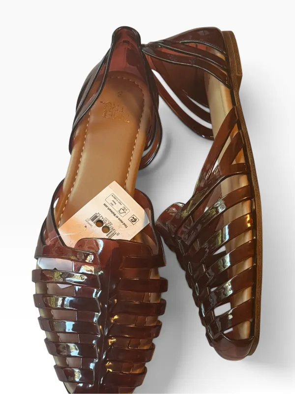 Time and Tru Women's Huarache Jelly Sandals Flats Sz 8 NWT - Image 3
