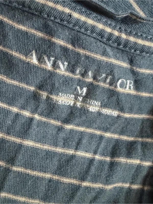 Ann Taylor Blue Striped Shirt Size M - Image 3