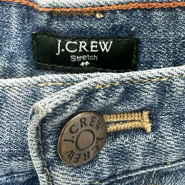 J. Crew Denim Stretch Shorts Womens 6 Distressed Raw Hem Preppy Stretch Grunge - Image 2