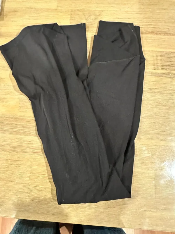 Bootcut low rise black leggings by petite small by Aerie - Image 2
