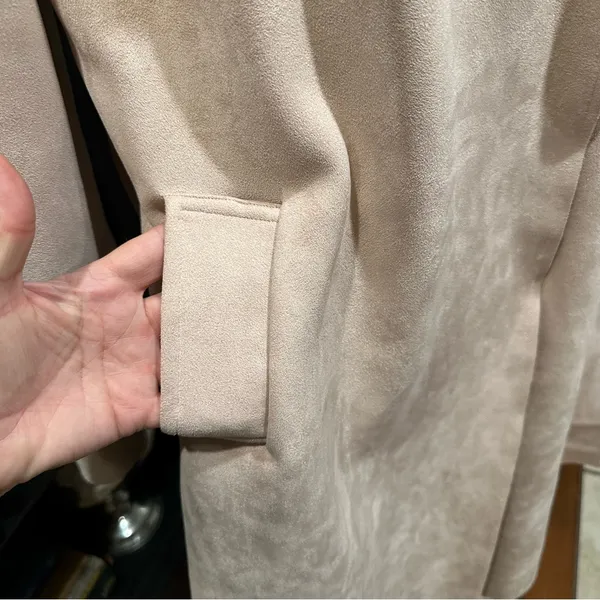 Few Moda New York Light Pink Faux Suede Trench Coat Size Medium - Image 5