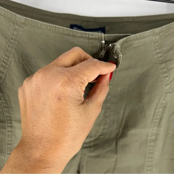 Boston Proper Lightweight Stretch Cotton Seamed Straight Leg Olive Utility‎ Pant - Image 3
