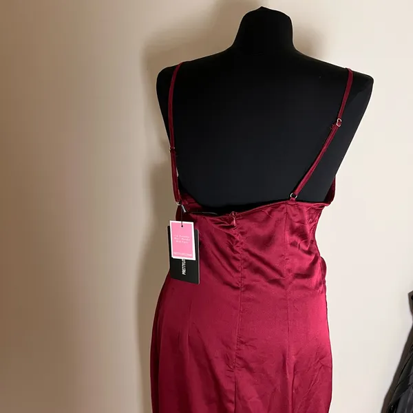 PrettyLittleThing Burgundy Slip Dress NWT - Image 6