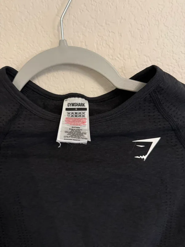 Gymshark Black Long Sleeve Crop Top - Image 3
