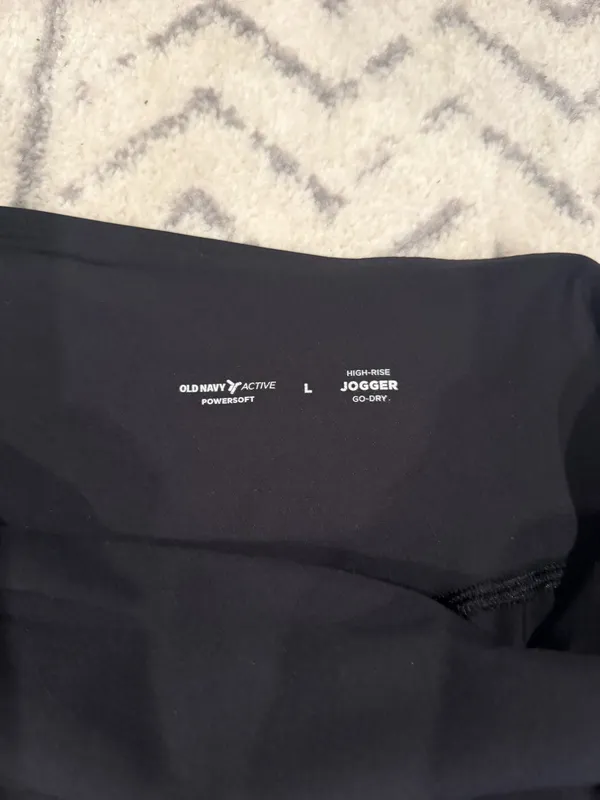 Old Navy High Rose Jogger Black Size L - Image 5