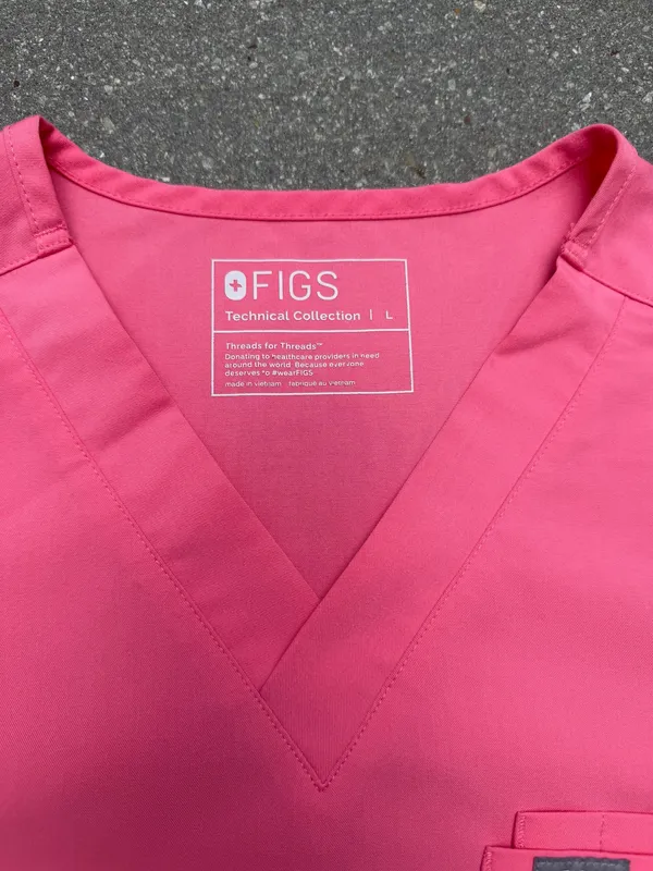 FIGS Leon Men’s Large Pink FIONx Scrub Top NWOT Hidden Pocket - Image 2