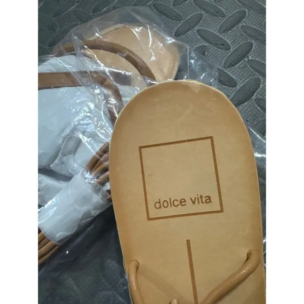 Dolce Vita Womens PRAX Cognac/Tan Leather Thong Sandals Shoes 6 - Image 4
