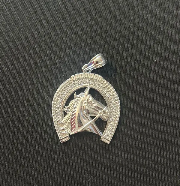 Sterling silver horse pendant QZs - Image 3